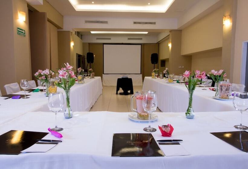 Szálloda Mision Grand Valle De Bravo