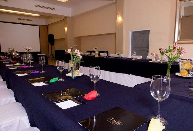 Szálloda Mision Grand Valle De Bravo