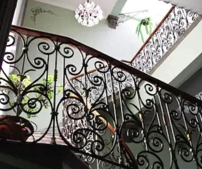 هتل Puebla De Antano