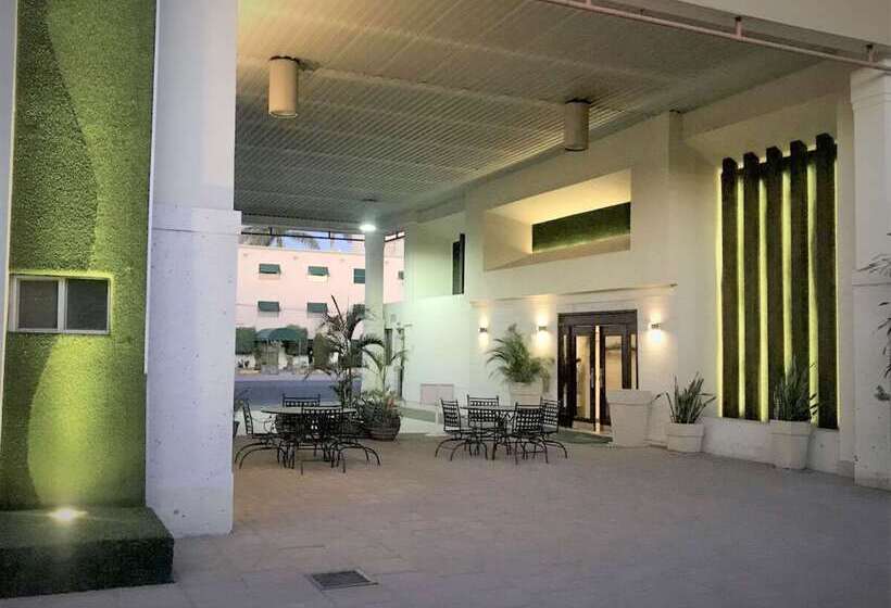 فندق Quality Inn Ciudad Obregon