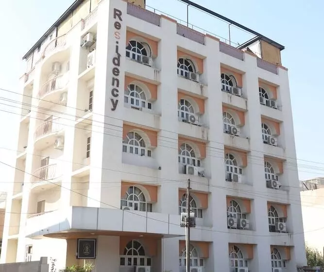 בית מלון כפרי Residency Palace