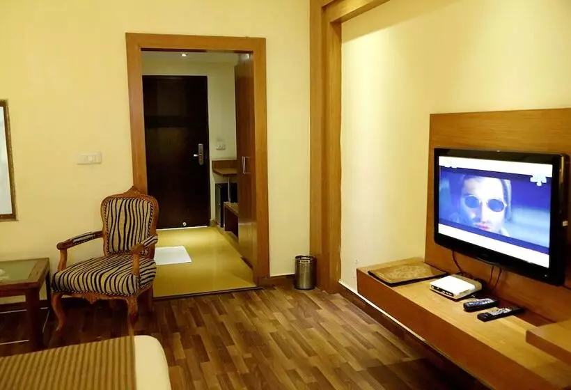 בית מלון כפרי Residency Palace