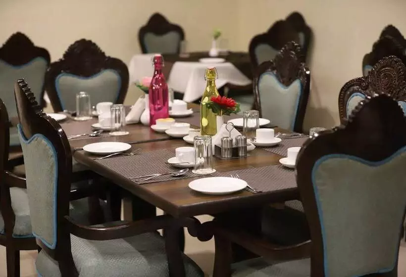 בית מלון כפרי Residency Palace