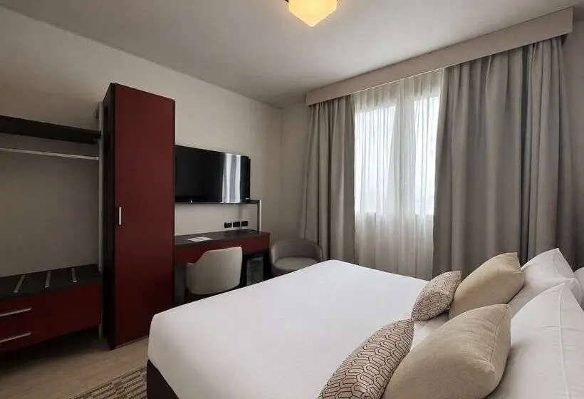 ホテル Rimini Fiera