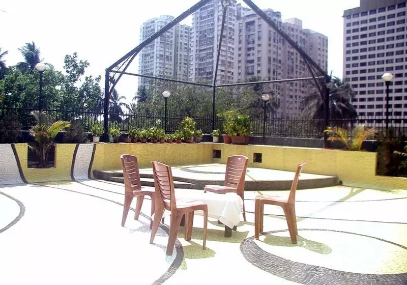 ホテル Supreme   Cuffe Parade