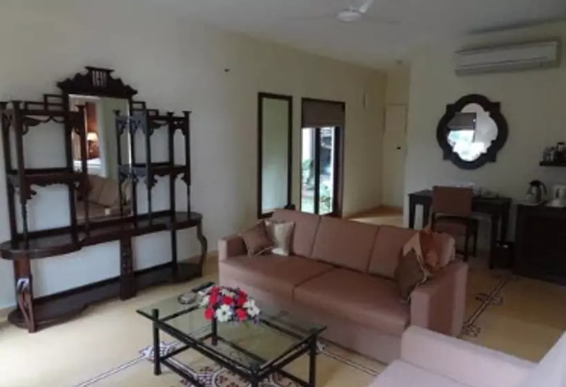 Отель The Crown Goa