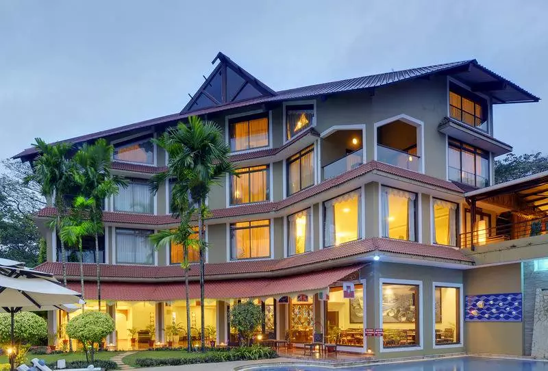 Отель The Crown Goa