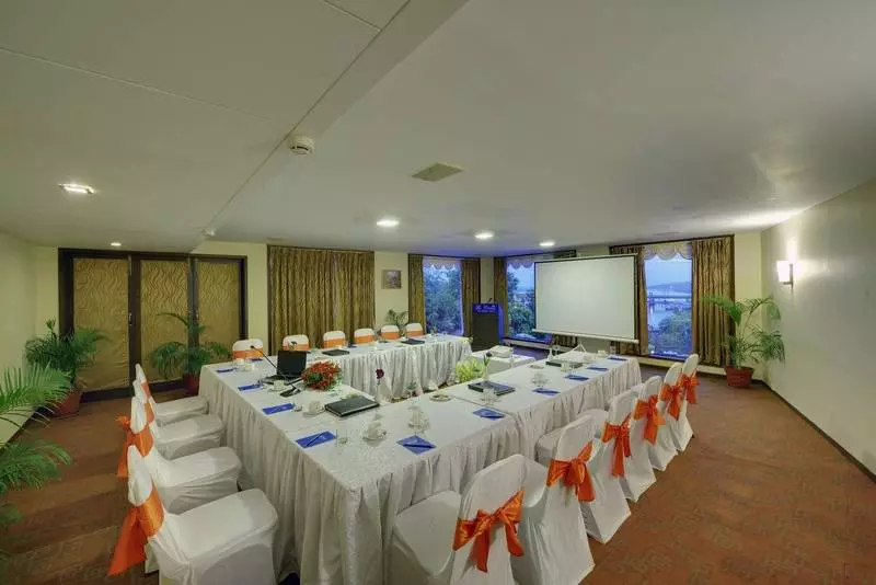 Отель The Crown Goa