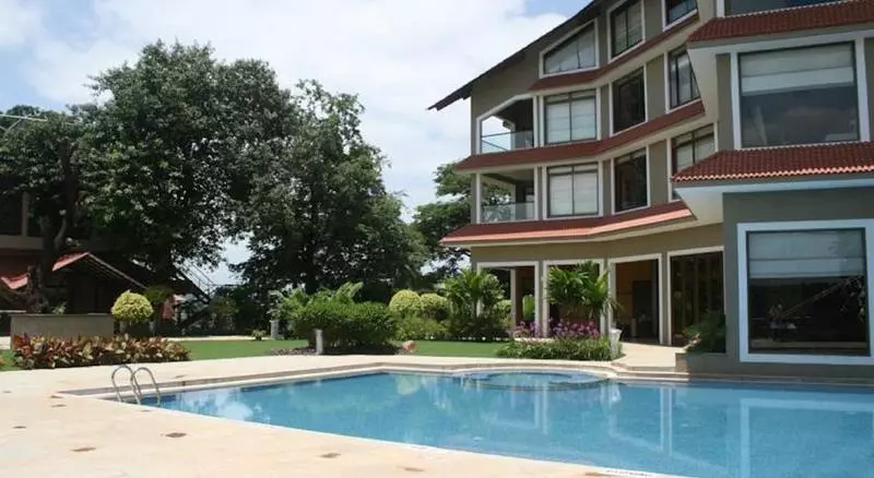 Отель The Crown Goa