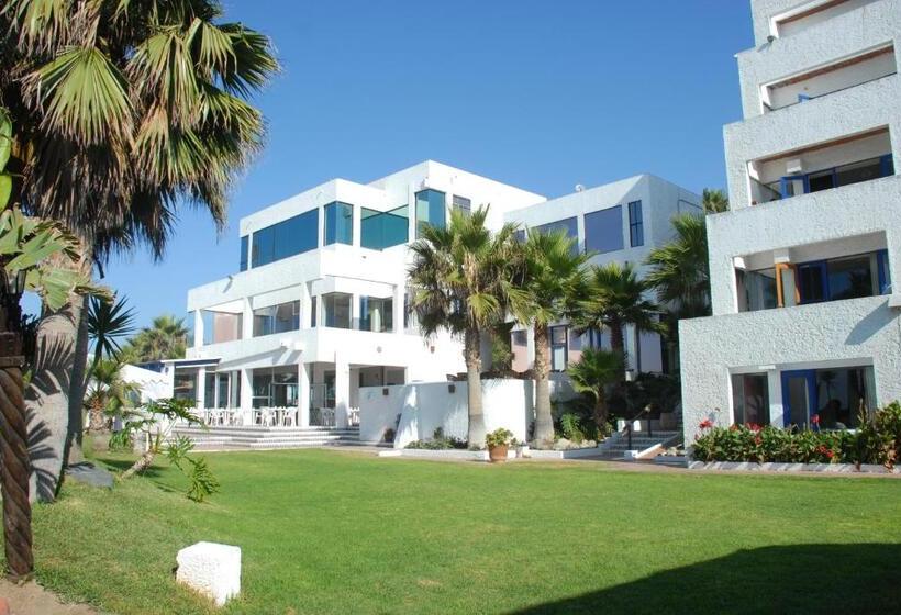 Las Rocas Resort And Spa