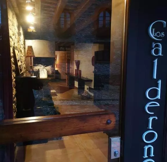 פנסיון Posada Los Calderones