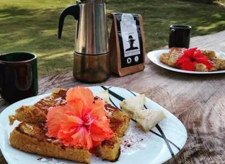 ベッドアンドブレックファースト Cafe Del Mar Sapzurro