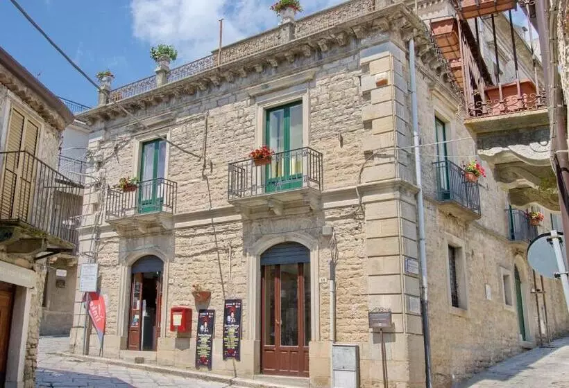 Aamiaismajoitus (B&B) Domus Aurea