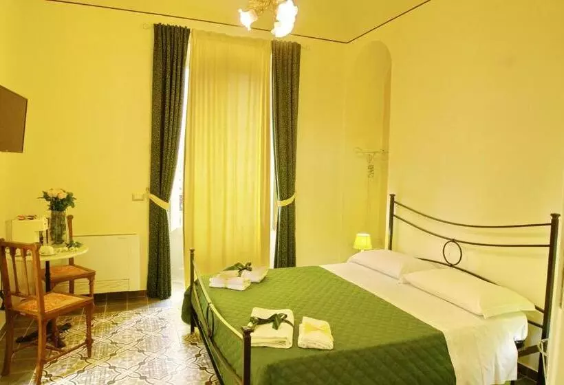 Aamiaismajoitus (B&B) Domus Aurea