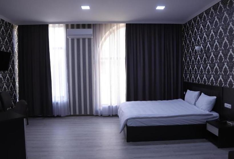 Lime Hotel & Restaurant Complex