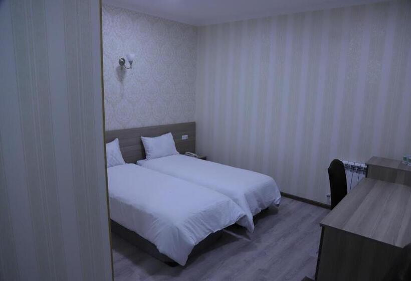 Lime Hotel & Restaurant Complex