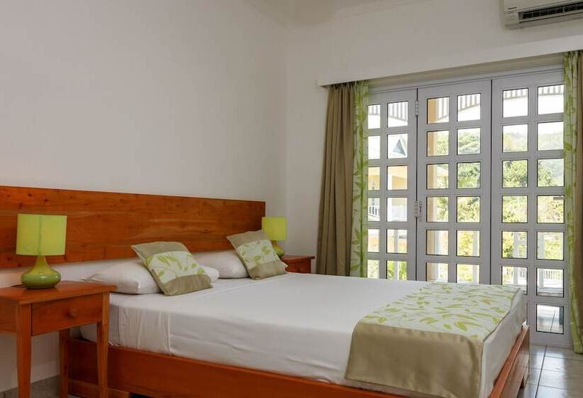 Majatalo Captain's Villa