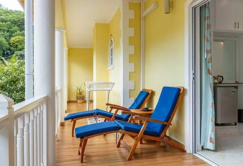 پانسیون Captain's Villa