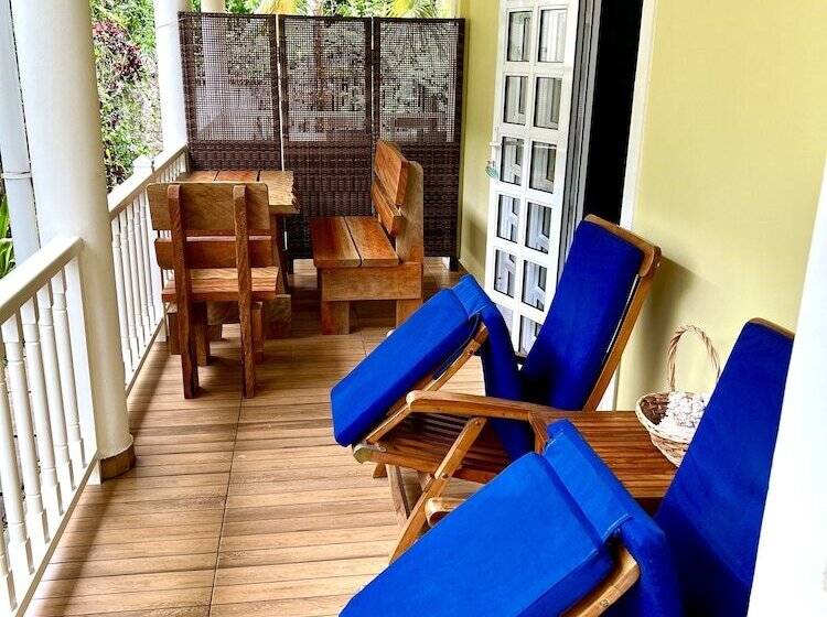 Majatalo Captain's Villa