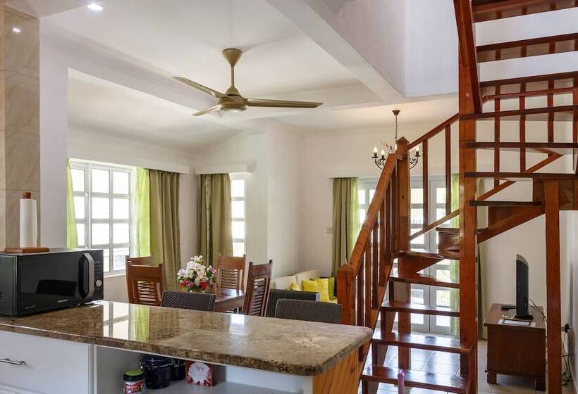 Majatalo Captain's Villa