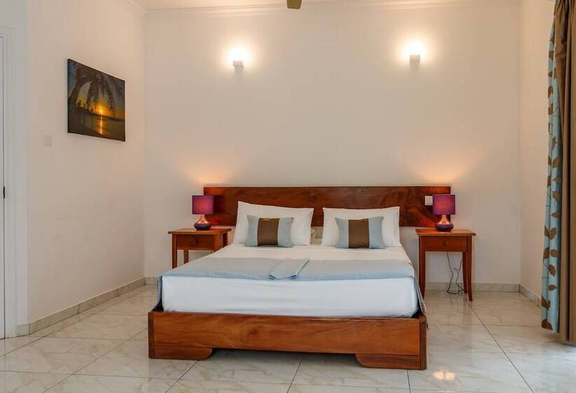 Majatalo Captain's Villa