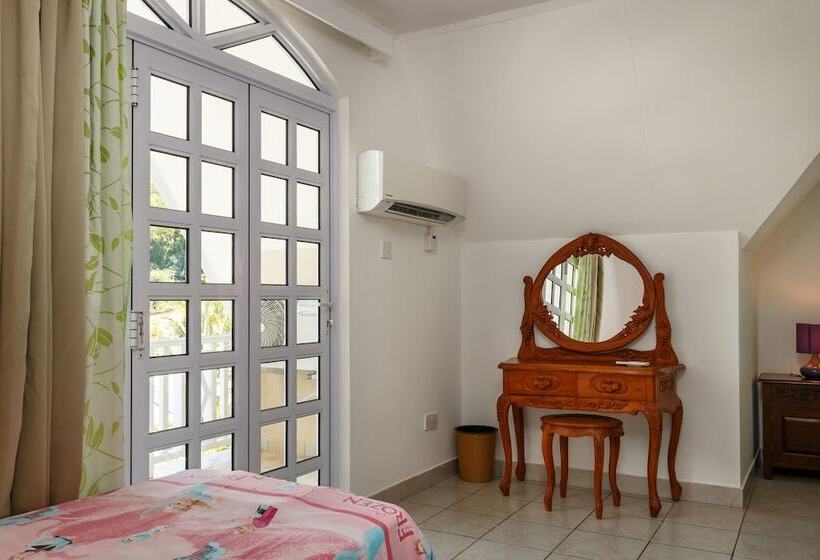 Majatalo Captain's Villa