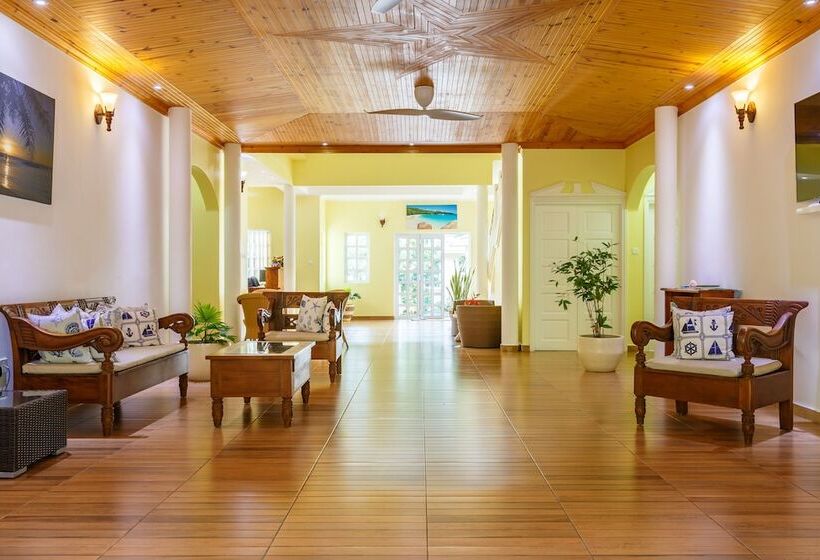 Majatalo Captain's Villa