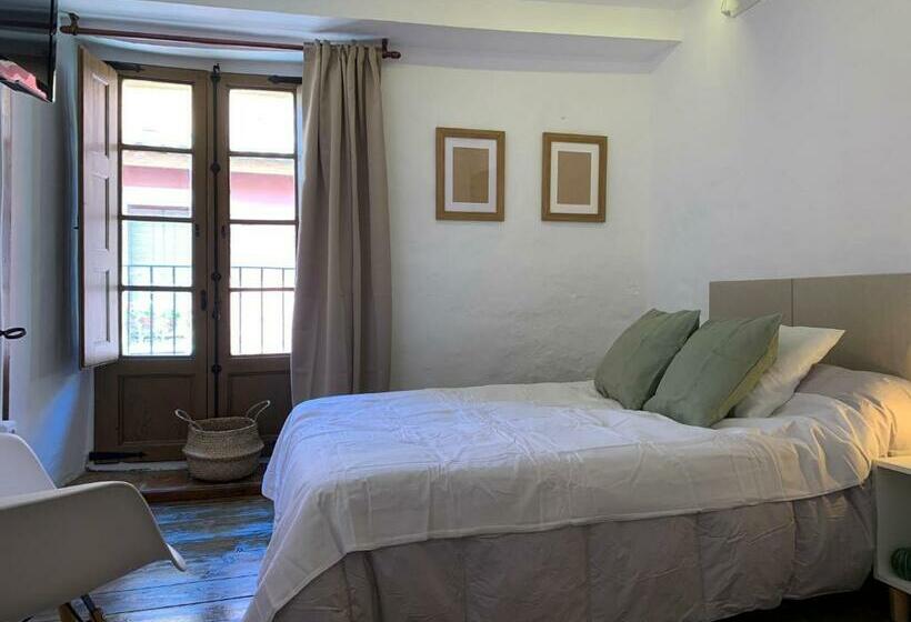 Пансион Maison Del Arc