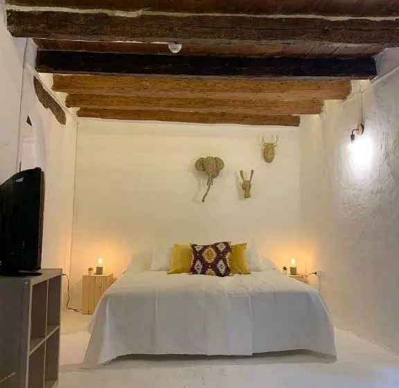 ペンション Maison Del Arc