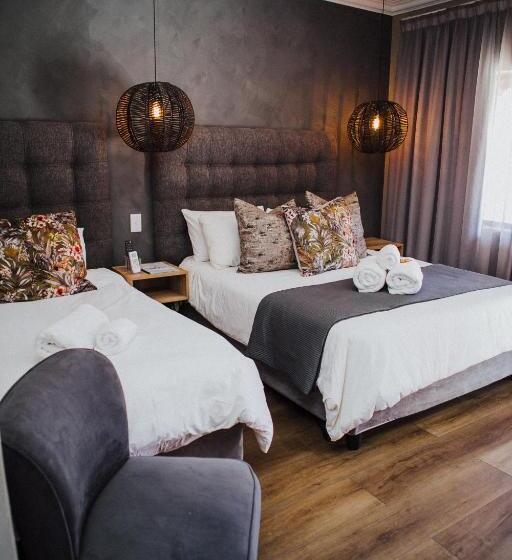 Пансион The Jackal Guesthouse