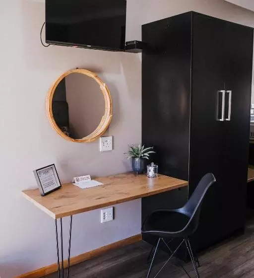 Majatalo The Jackal Guesthouse