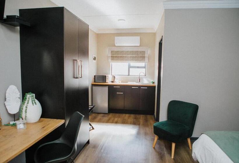 Пансион The Jackal Guesthouse