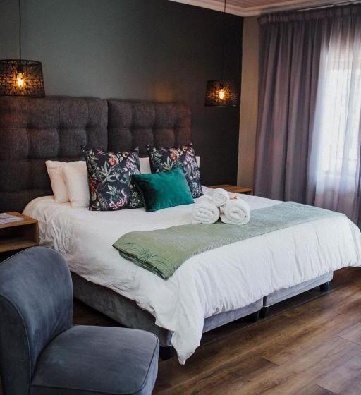 Пансион The Jackal Guesthouse