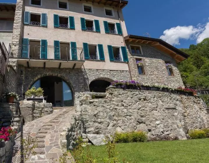 ベッドアンドブレックファースト Cà Piodèe