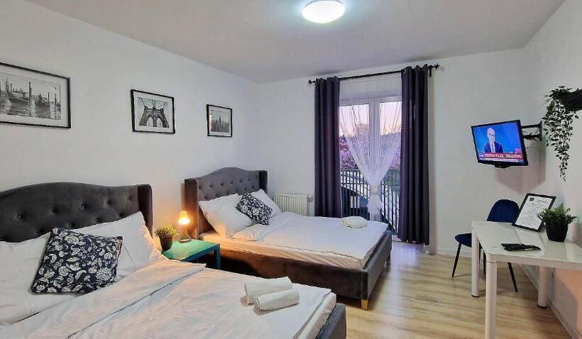 تختخواب و صبحانه Great Polonia Ustka