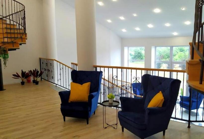 تختخواب و صبحانه Great Polonia Ustka