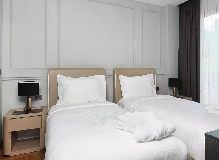 Aileena Hotel & Villas