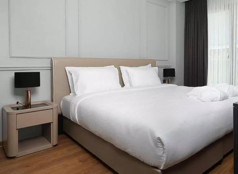 Aileena Hotel & Villas