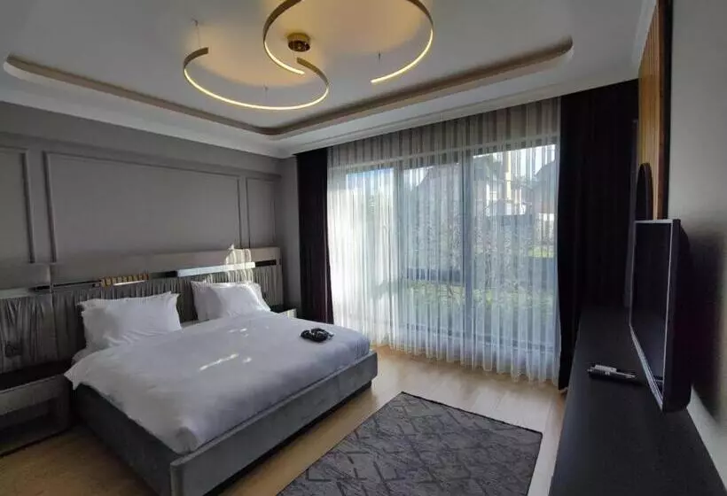 Aileena Hotel & Villas