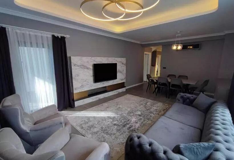 Aileena Hotel & Villas