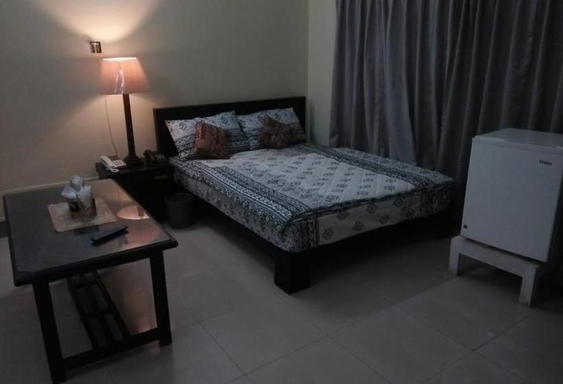 هتل Ambassador Multan