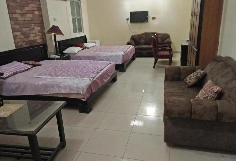 هتل Ambassador Multan