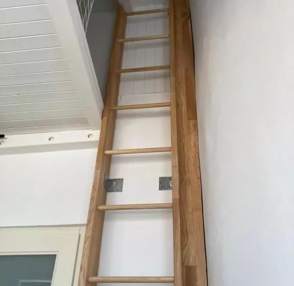 هتل Desatero