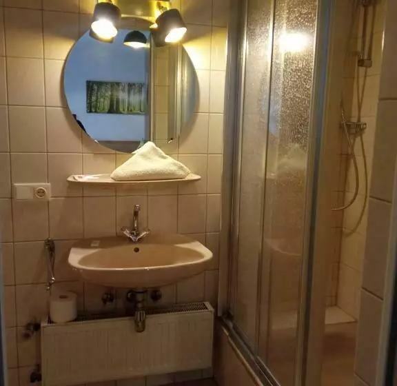 ホテル Gasthof Zum Löwen