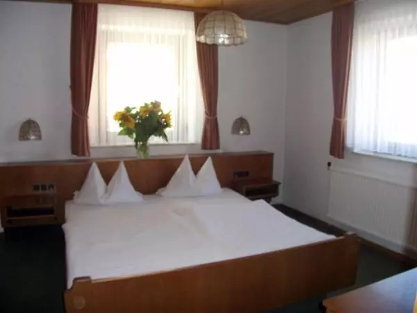 ホテル Gasthof Zum Löwen