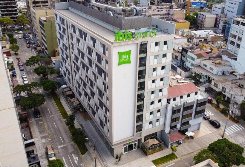 Hotel Ibis Styles Lima San Isidro