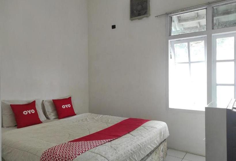 בית מלון כפרי Oyo 90467  Putrajaya