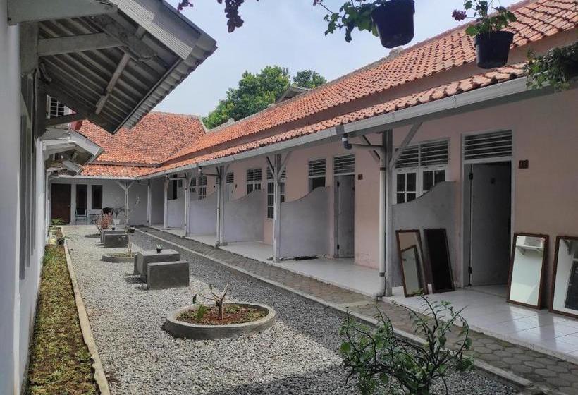 בית מלון כפרי Oyo 90467  Putrajaya