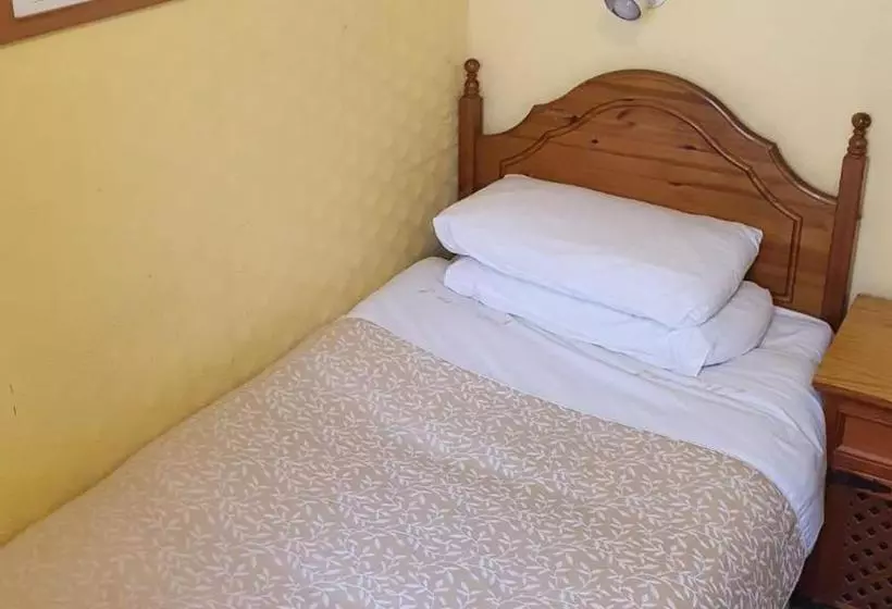 هتل Station View Tavern