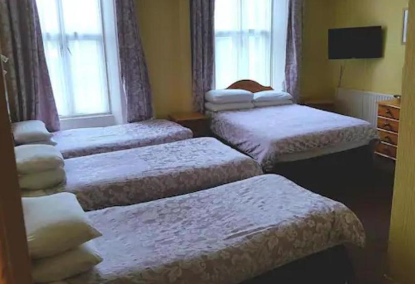 فندق Station View Tavern